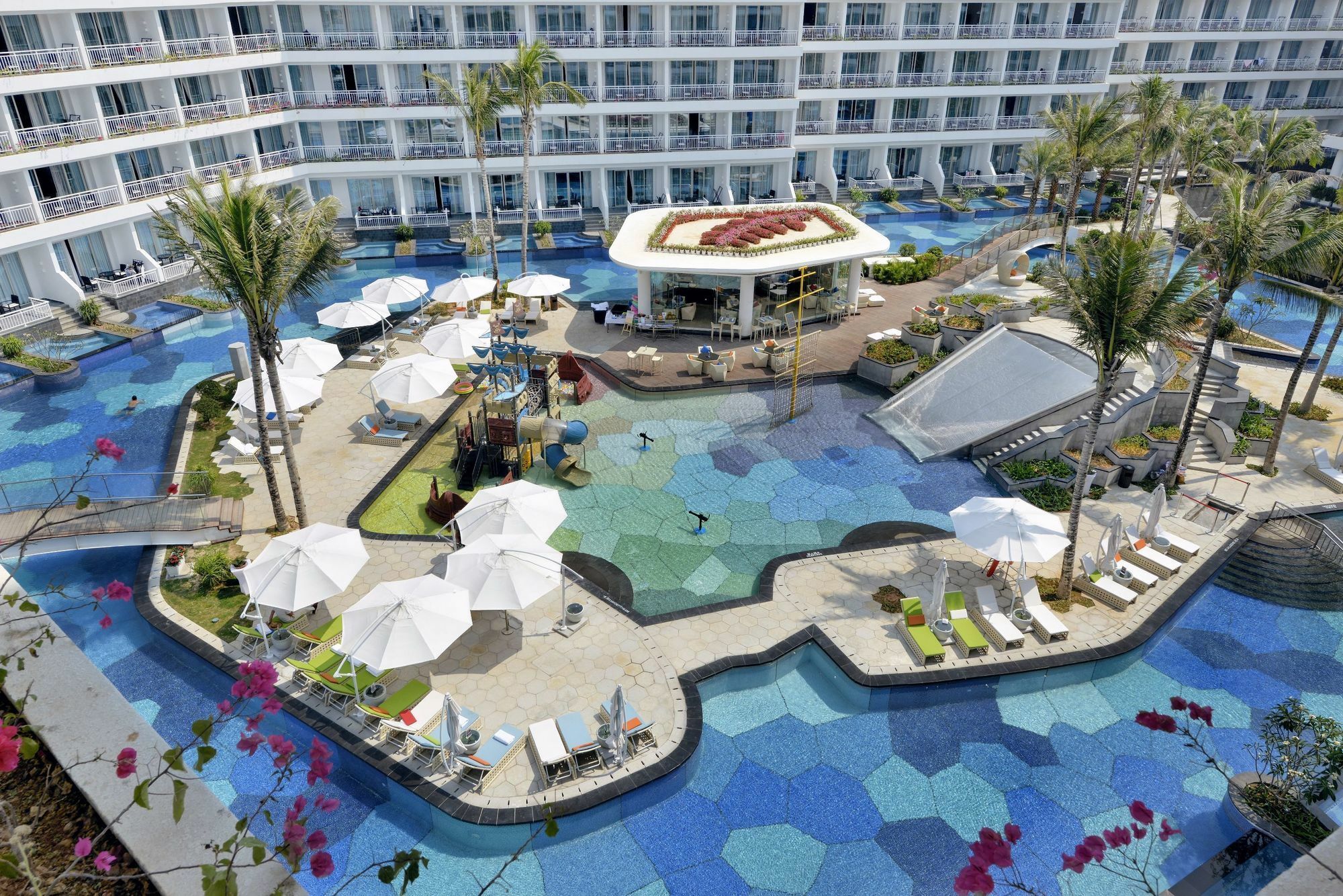 Palace Resort Yalong Bay Sanya Luoyushangcun Exterior photo